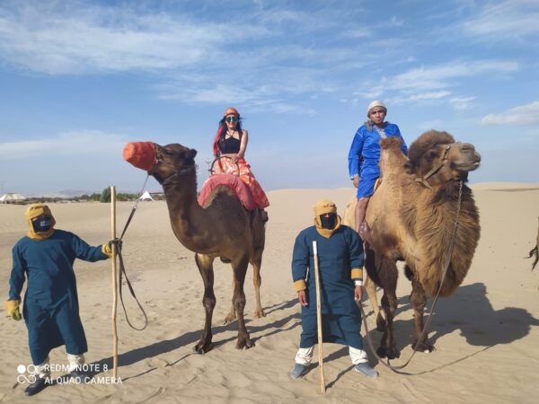 Paseo en camello, al estilo arabe.